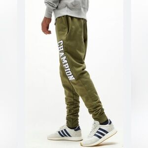 Champion Men's Reverse Weave® Applique Logo Joggers Cargo Olive